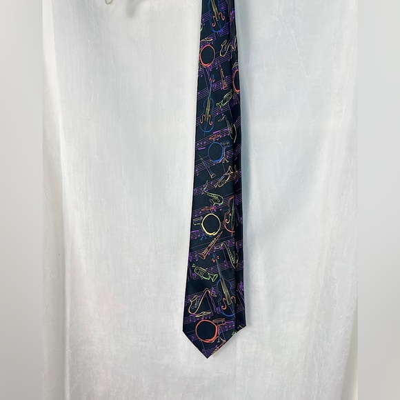 Three Rocker Necktie Company Music Band Instruments All Over Printed Mens Tie - Picture 15 of 17